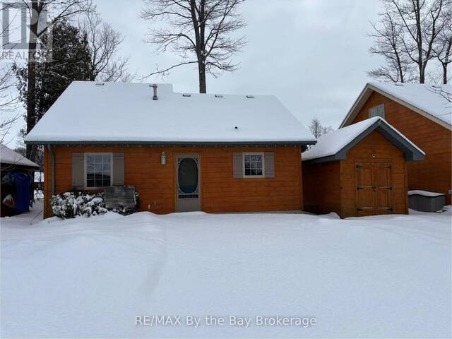 19 CABIN CRESCENT Wasaga Beach Ontario, L9Z 1X7 - 3 Bedrooms Waterfront Home For sale