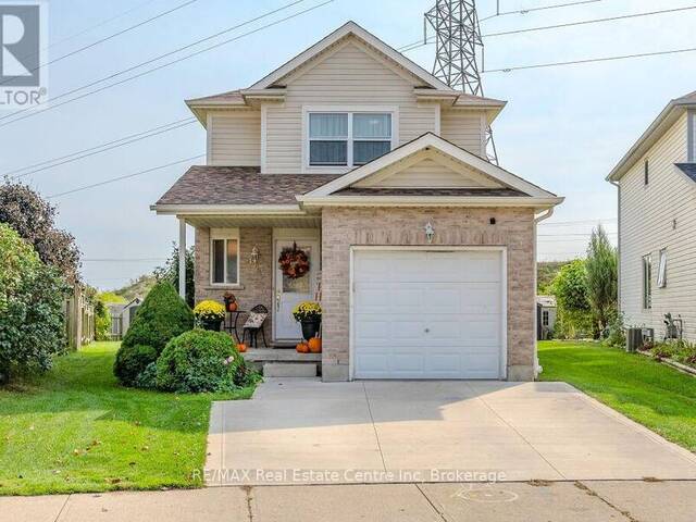 128 HENHOEFFER CRESCENT Kitchener Ontario, N2E 4H3