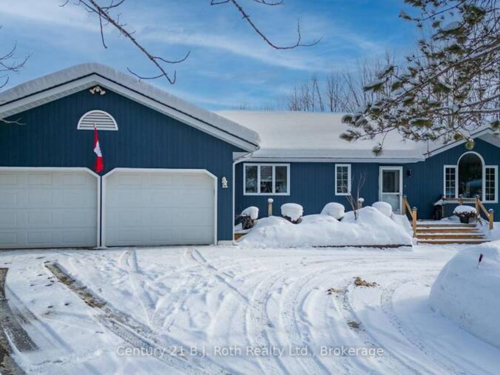 235 MEDONTE 2 SIDE ROAD, Coldwater, Ontario L0K 1E0