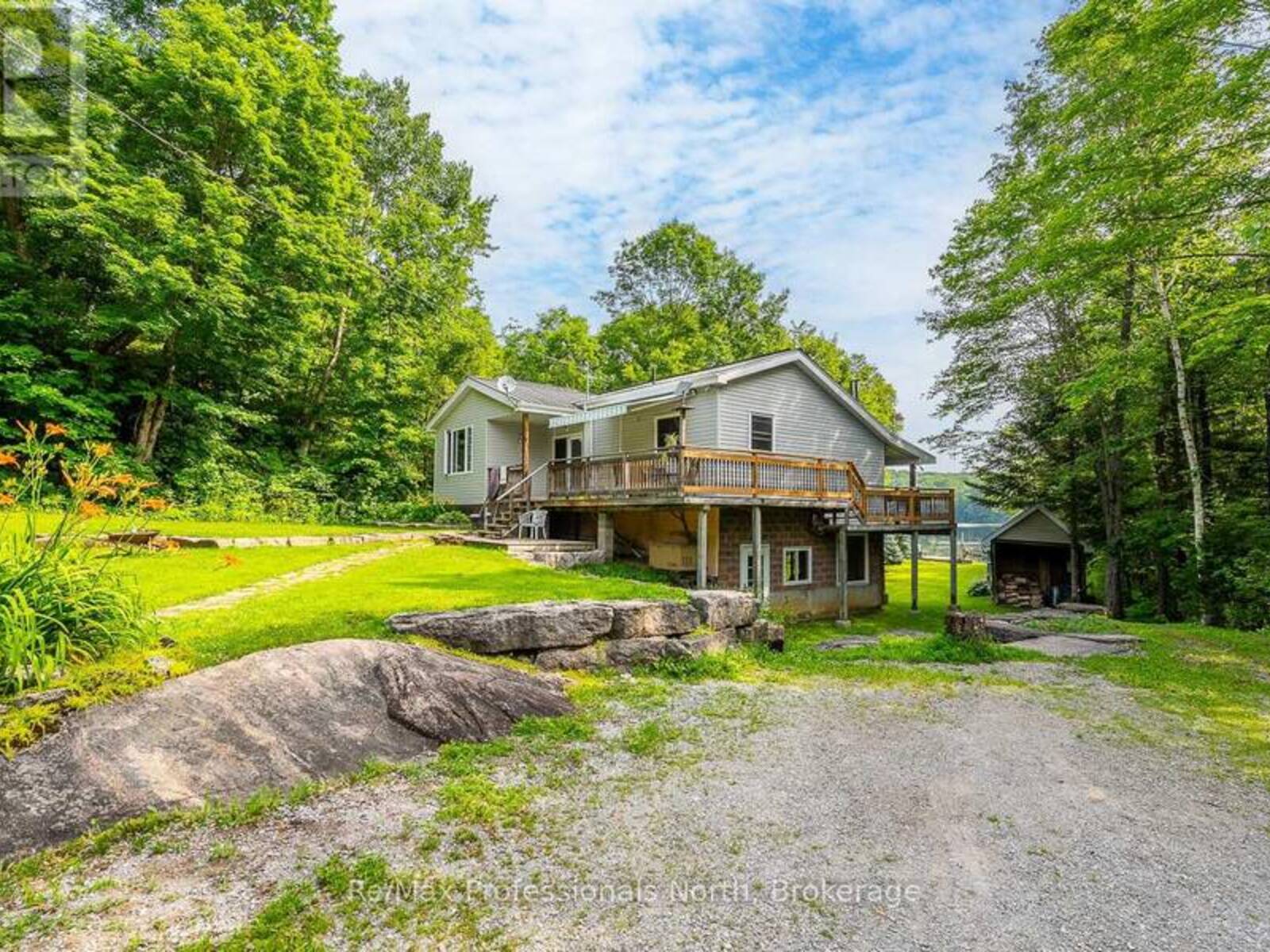 1272 LITTLE BOB LAKE ROAD, Minden Hills, Ontario K0M 2K0