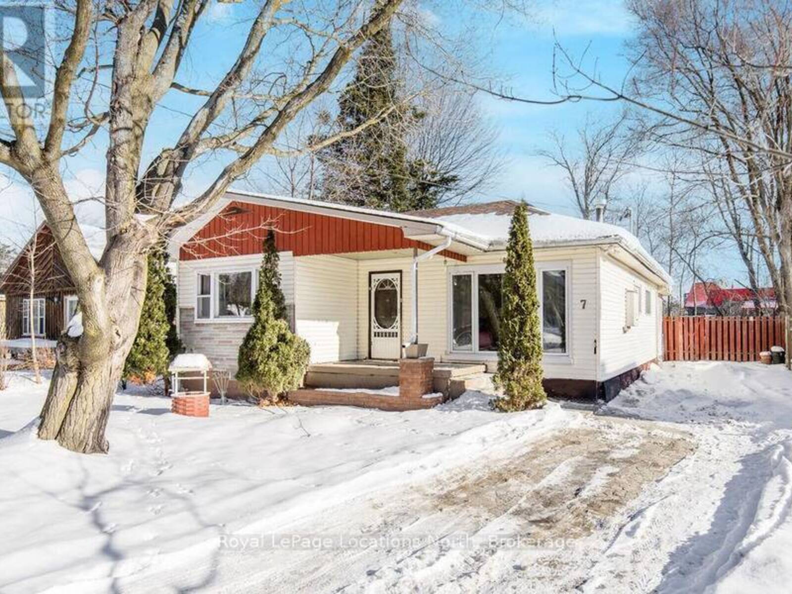 7 47TH STREET S, Wasaga Beach, Ontario L9Z 1Y6