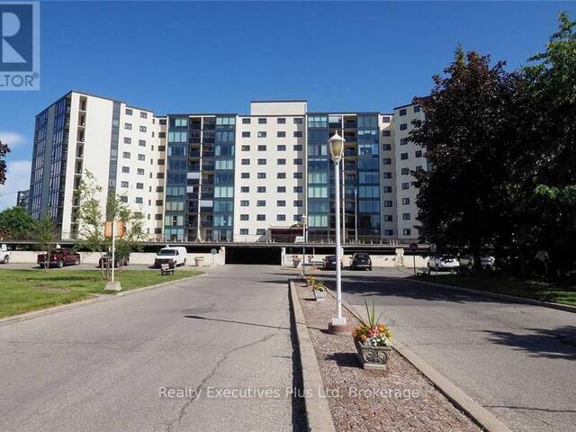 704 - 19 WOODLAWN ROAD E Guelph Ontario, N1H 7B1 - 3 Bedrooms Condo For Sale