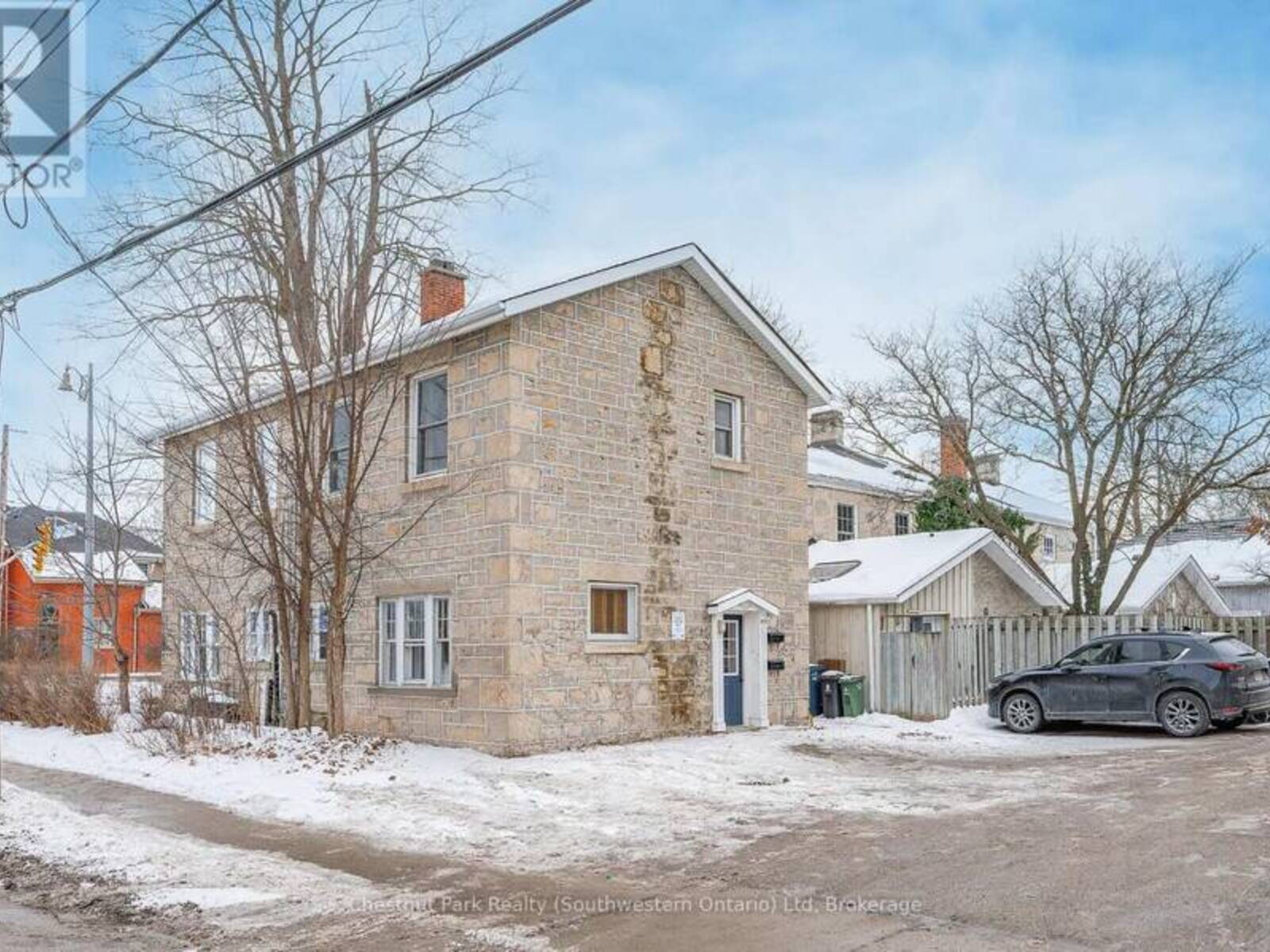 240 WOOLWICH STREET, Guelph, Ontario N1H 3V9