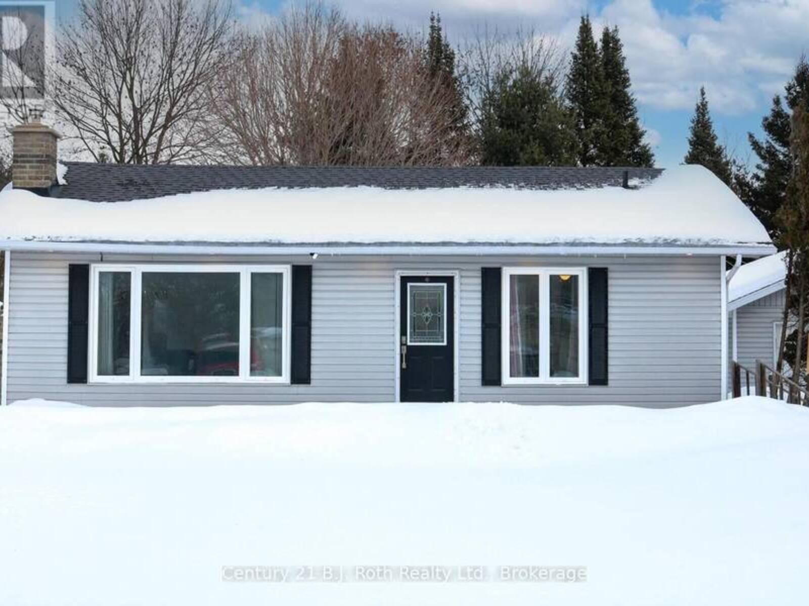 3245 GRAYSHOTT DRIVE, Severn, Ontario L3V 0Y3