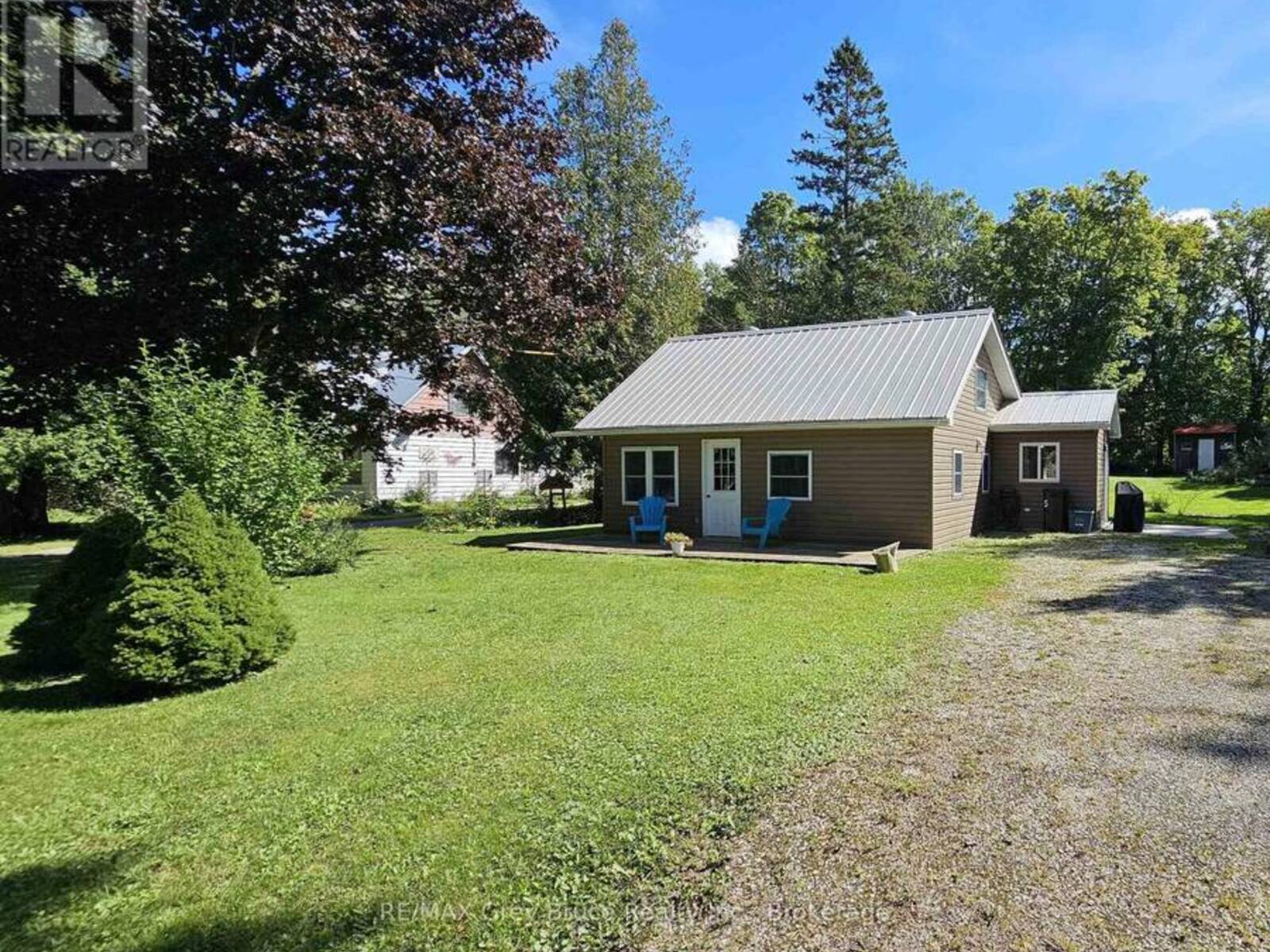 549 STOKES BAY ROAD, Lion's Head, Ontario N0H 1W0