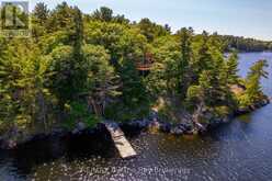 3140 ISLAND 1810 | Honey Harbour Ontario | Slide Image One