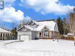 15 KELLEY CRESCENT Wasaga Beach Ontario, L9Z 1J3