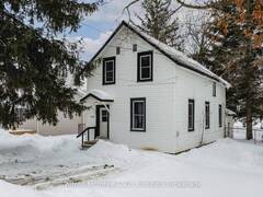 526 ALICE STREET Wingham Ontario, N0G 2W0