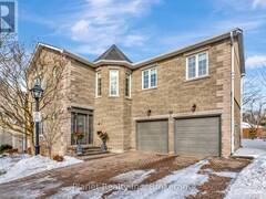 11 - 25 MANOR PARK CRESCENT Guelph Ontario, N1G 1A2