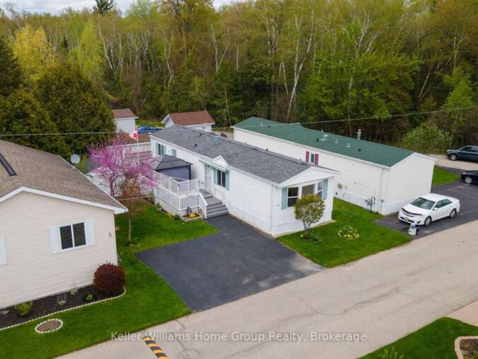 43 WATER STREET, Puslinch, Ontario N0B 2J0