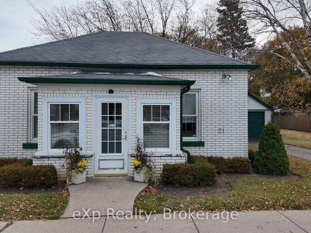 21 GROSVENOR STREET N Southampton Ontario, N0H 2L0