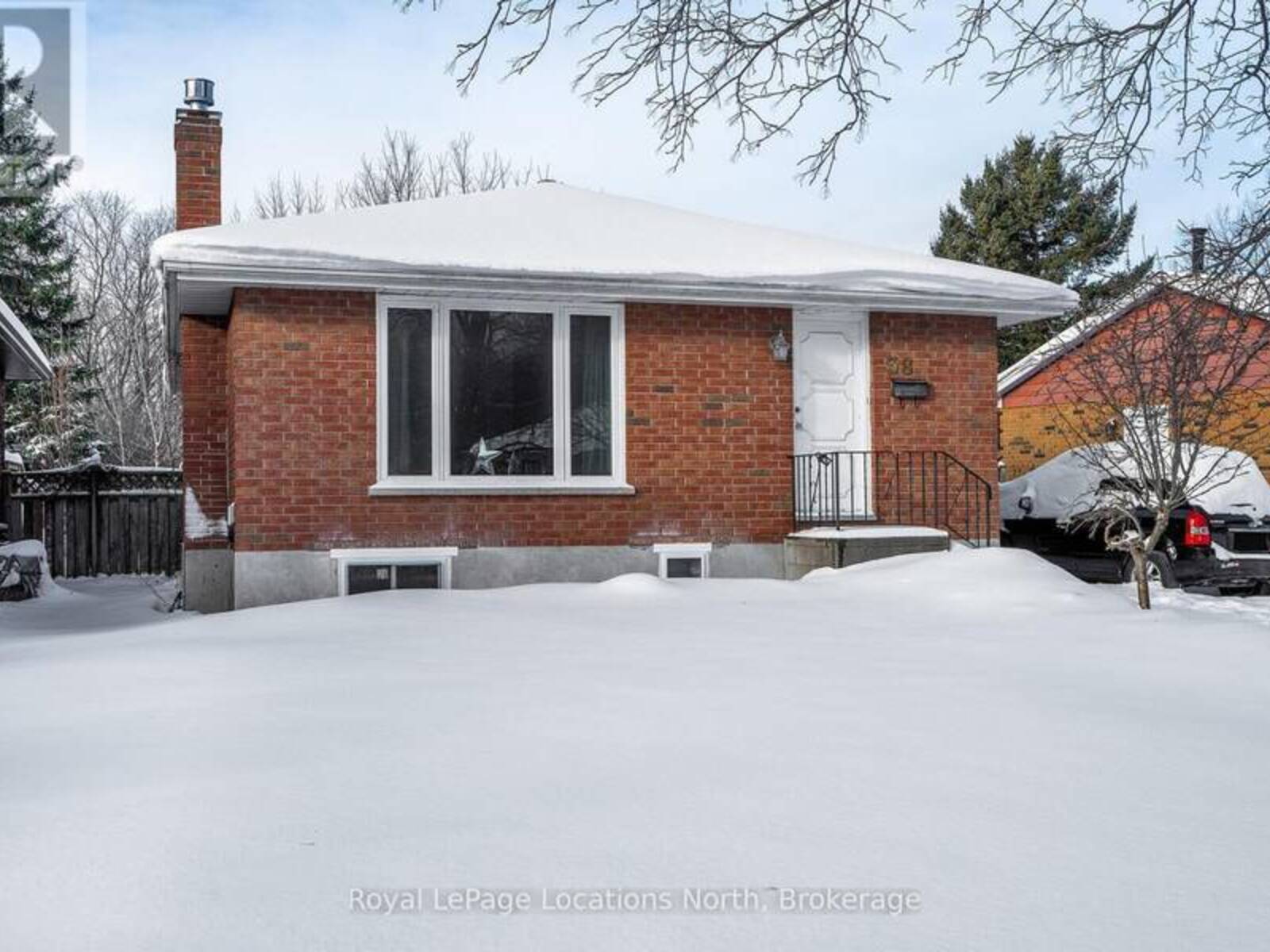 38 SPROULE AVENUE, Collingwood, Ontario L9Y 4L5