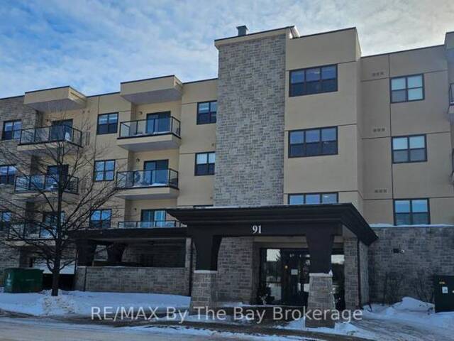 213 - 91 RAGLAN STREET Collingwood Ontario, L9Y 0B2 - 1 Bedroom Condo For Sale