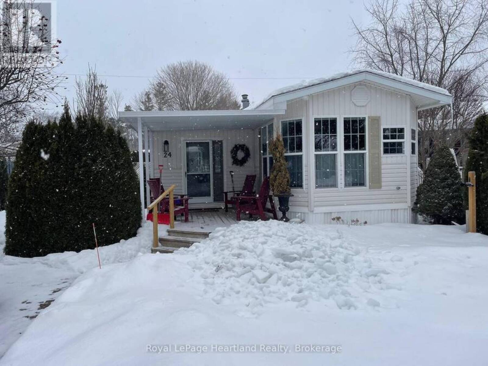 24 ROWAN RD - 77307 BLUEWATER HIGHWAY, Goderich, Ontario N0M 1G0