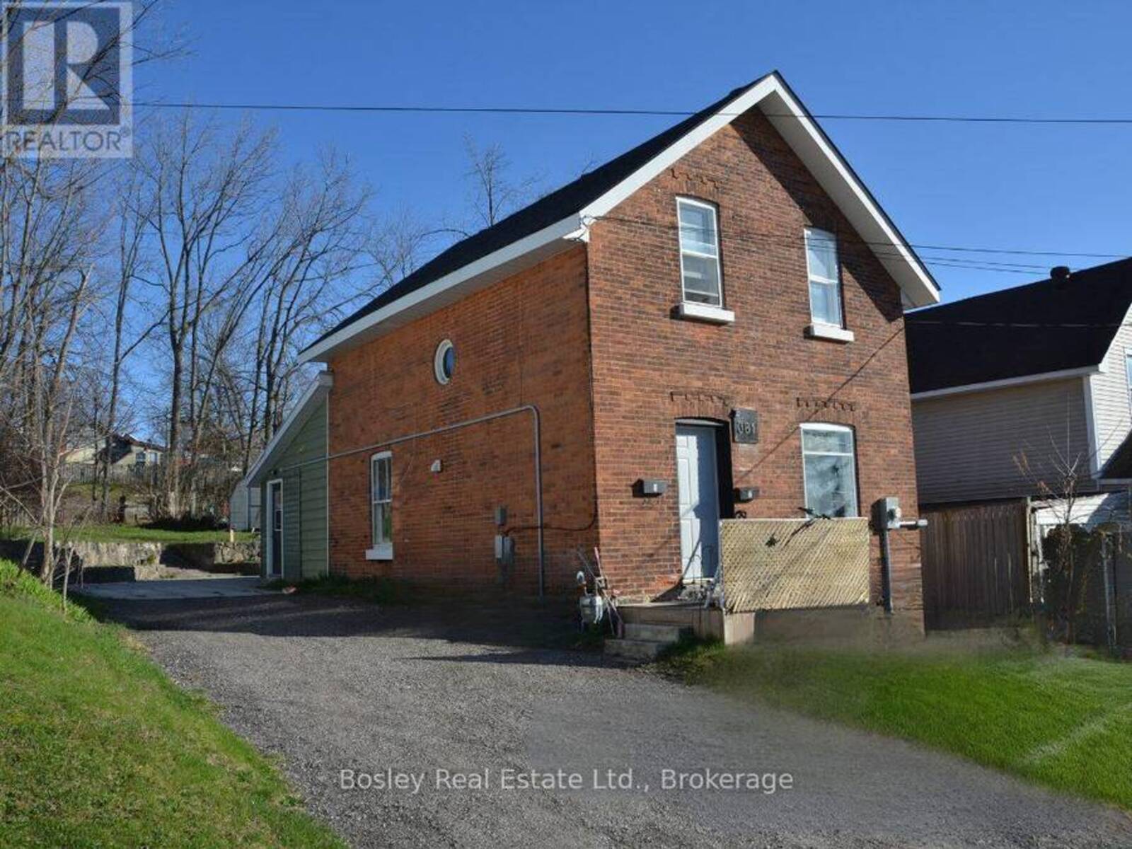 381 GLOUCESTER STREET, Midland, Ontario L4R 1J2