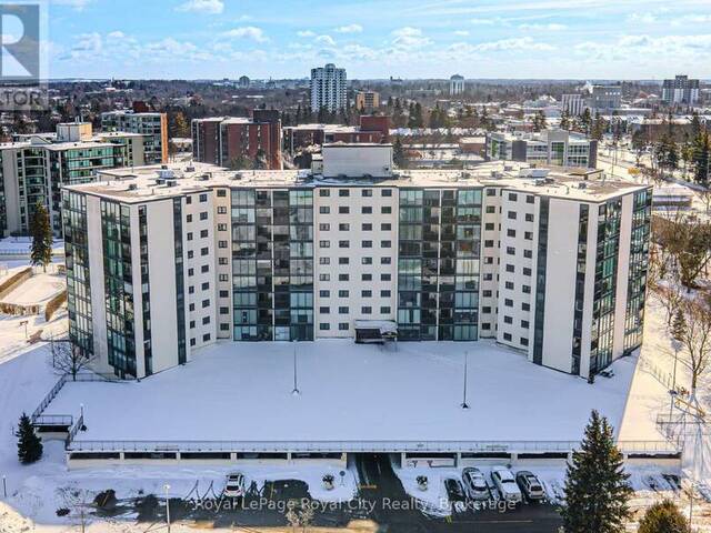 207 - 19 WOODLAWN ROAD E Guelph Ontario, N1H 7B1 - 2 Bedrooms Condo For Sale