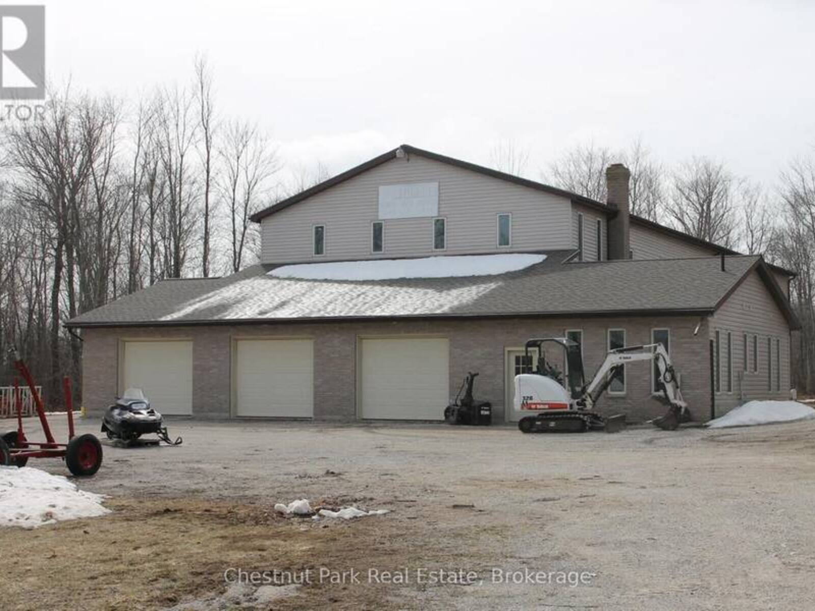 117 EAST ROAD, Lion's Head, Ontario N0H 1W0