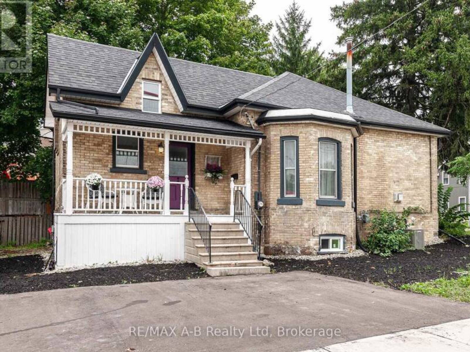 246 WELLINGTON STREET, Stratford, Ontario N5A 2L6