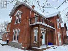 98 TALBOT STREET S Essex Ontario, N8M 1B2