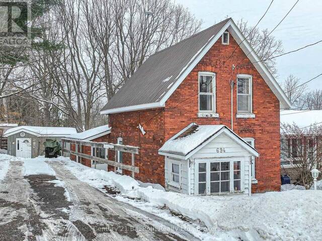 694 QUEBEC STREET Midland Ontario, L4R 1E4 - 3 Bedrooms Home For Sale