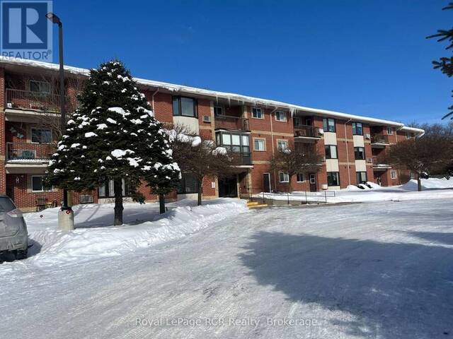 301 - 460 DURHAM STREET W Mount Forest Ontario, N0G 2L1 - 2 Bedrooms Condo For Sale