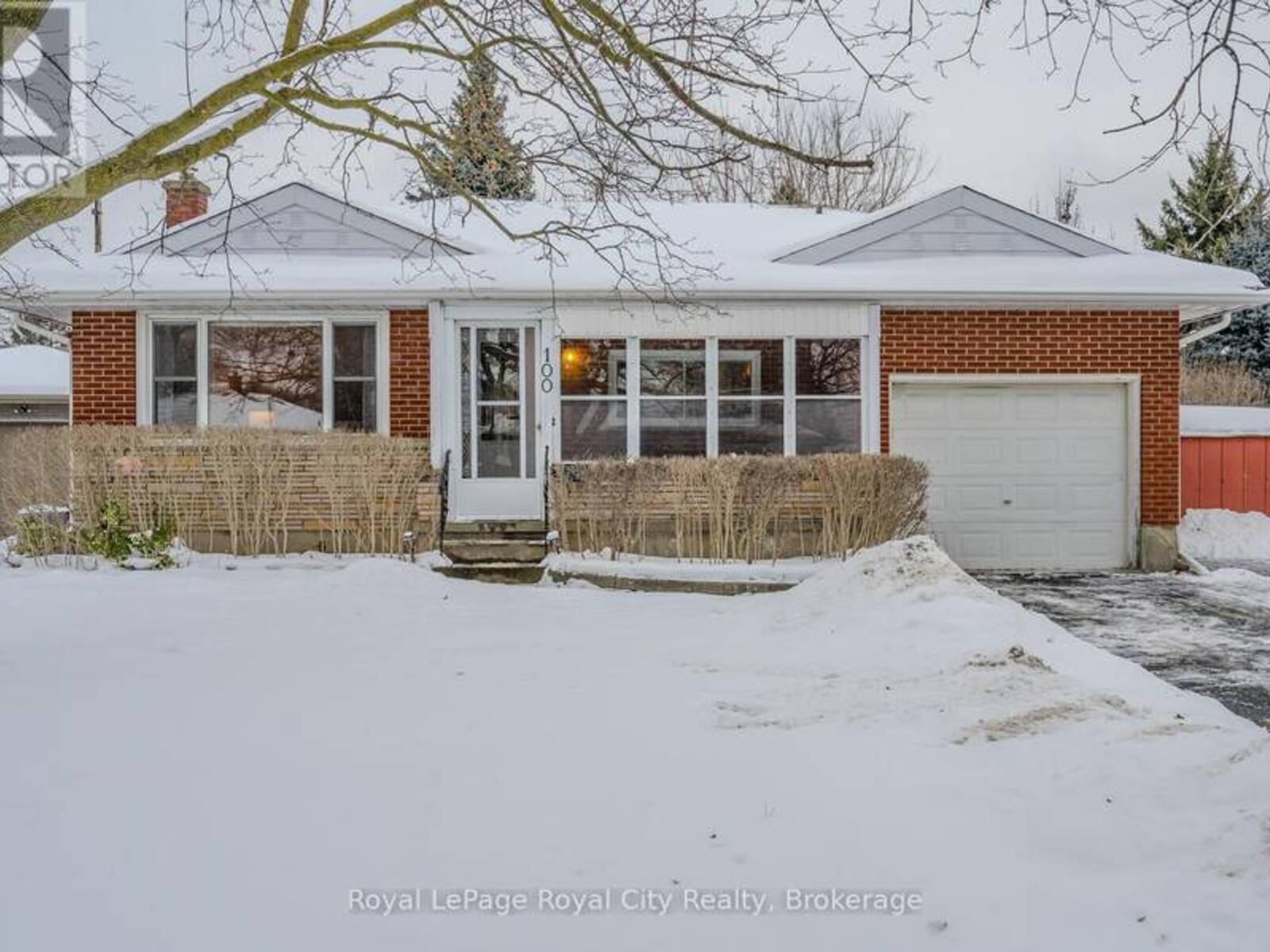 100 BONIFACE AVENUE, Kitchener, Ontario N2C 1L9