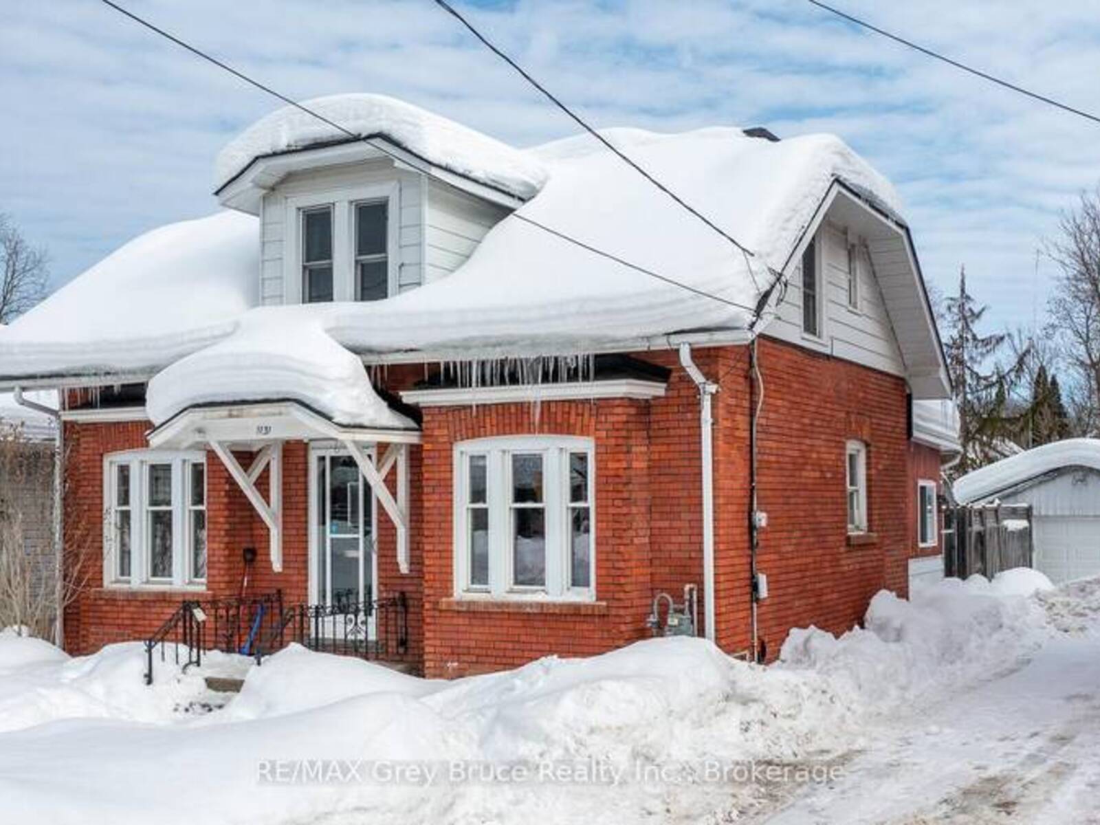 1131 4TH AVENUE W, Owen Sound, Ontario N4K 4W3