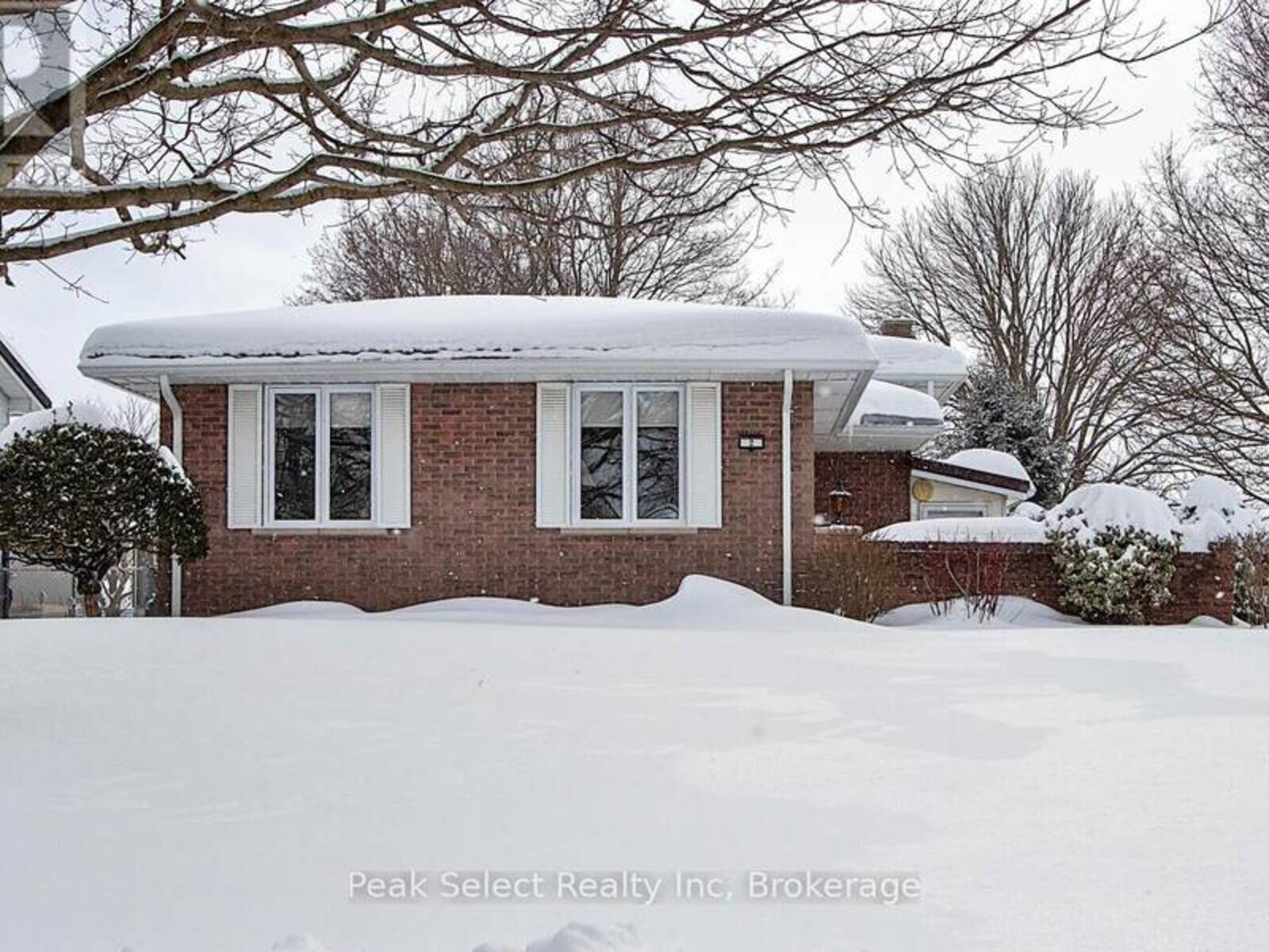 2 SPARLING CRESCENT, St. Marys, Ontario N4X 0A2