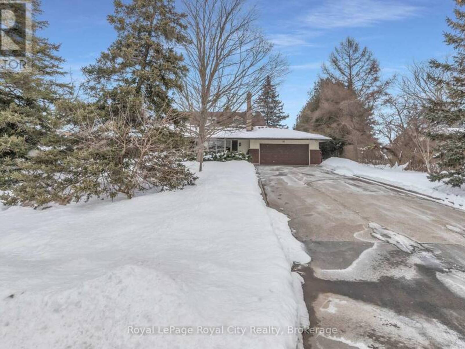 24 SKYWAY DRIVE, Guelph-Eramosa, Ontario N1H 6H8