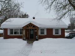 522 MCNAB STREET Walkerton Ontario, N0G 2V0