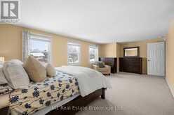 2149 DEERWOOD DRIVE | Burlington Ontario | Slide Image Thirty-two