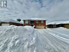 676 23RD AVENUE Hanover Ontario, N4N 3X4