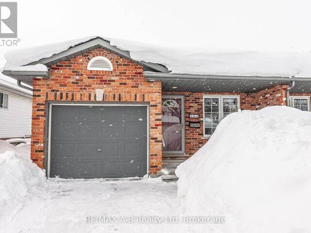 593 HIBERNIA STREET Stratford Ontario, N5A 7R6 - 2 Bedrooms Home For Sale