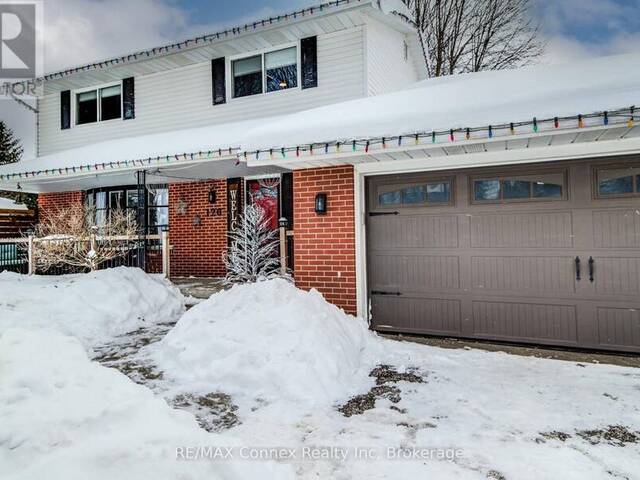 120 PRINCESS STREET Fergus Ontario, N1M 1Y2 - 4 Bedrooms Home For Sale