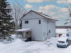 8 TORONTO BOULEVARD Clinton Ontario, N0M 1L0