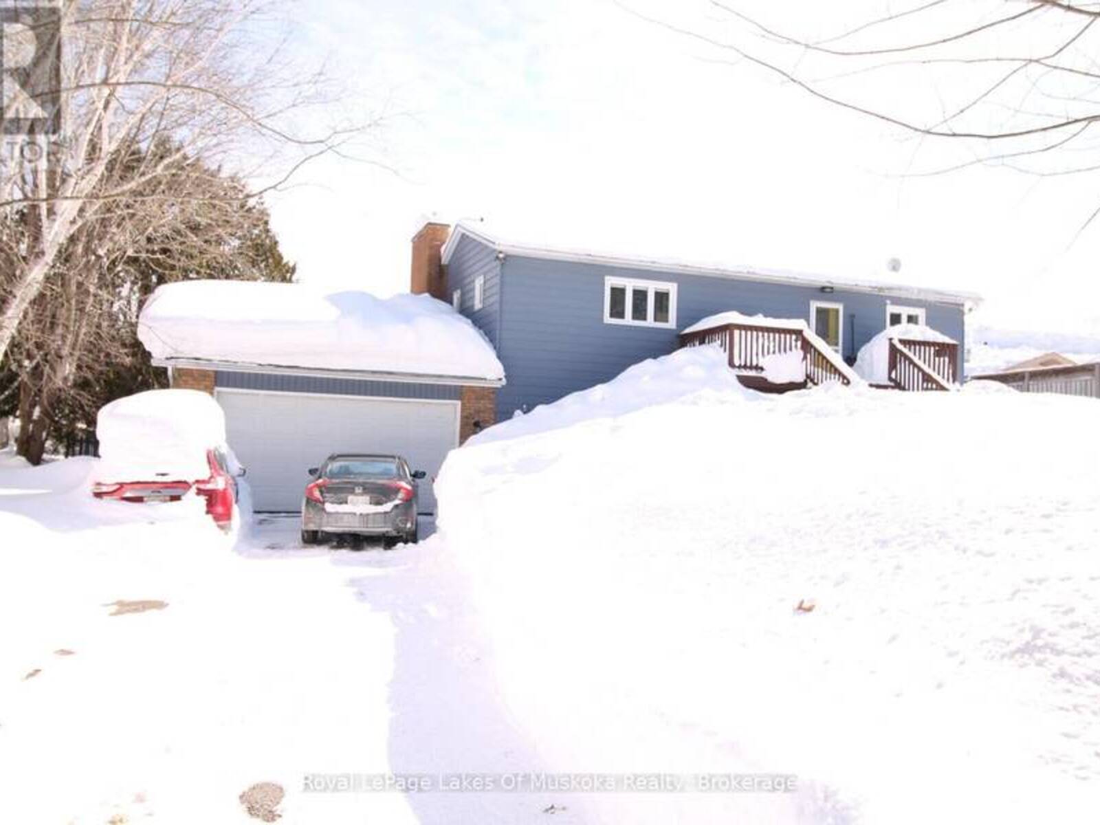 1815 PENINSULA POINT ROAD, Severn, Ontario P0E 1N0