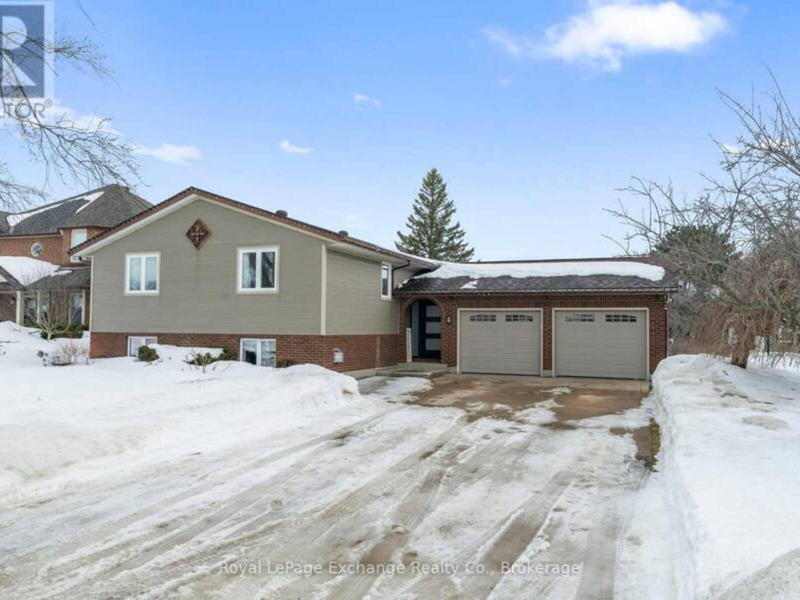 4 MANOR WOOD CRESCENT, Kincardine, Ontario N2Z 1C1