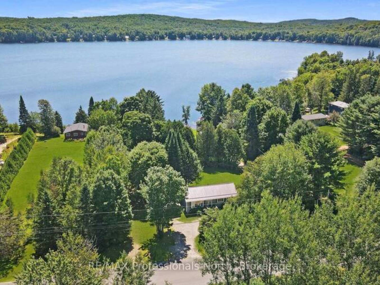 1358 NORTH SHORE ROAD, Haliburton, Ontario K0M 1S0