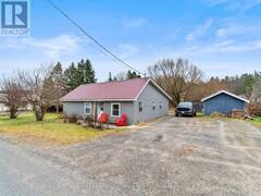 13 ELLEN STREET Emsdale Ontario, P0A 1J0