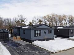 9 - 77683 BLUEWATER HIGHWAY Bayfield Ontario, N0M 1G0