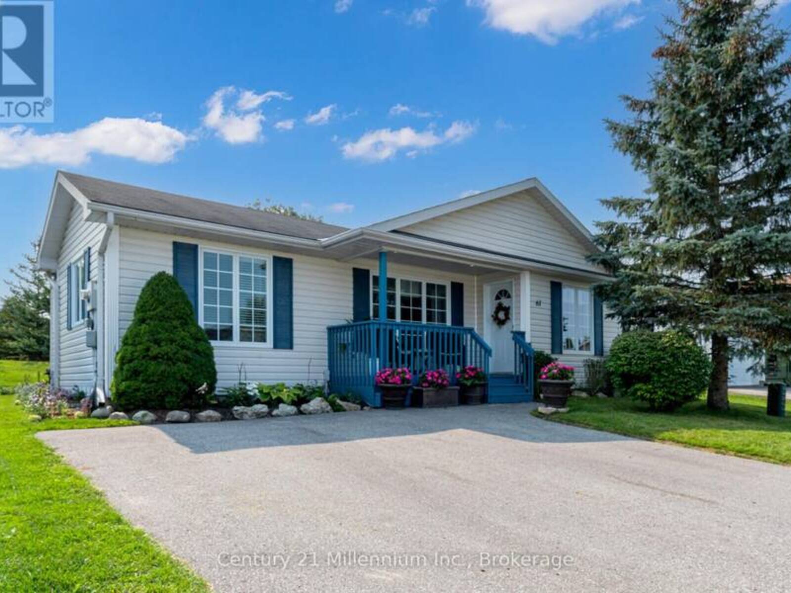 61 PENNSYLVANIA AVENUE S, Wasaga Beach, Ontario L9Z 3A8