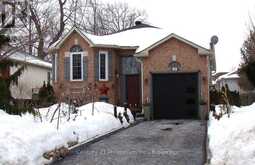 204 DYER DRIVE | Wasaga Beach Ontario | Slide Image One