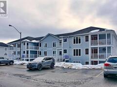 11 - 20 MULLIGAN LANE Wasaga Beach Ontario, L9Z 1C4