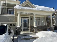 93 SANDY COAST CRESCENT Wasaga Beach Ontario, L9Z 0G1