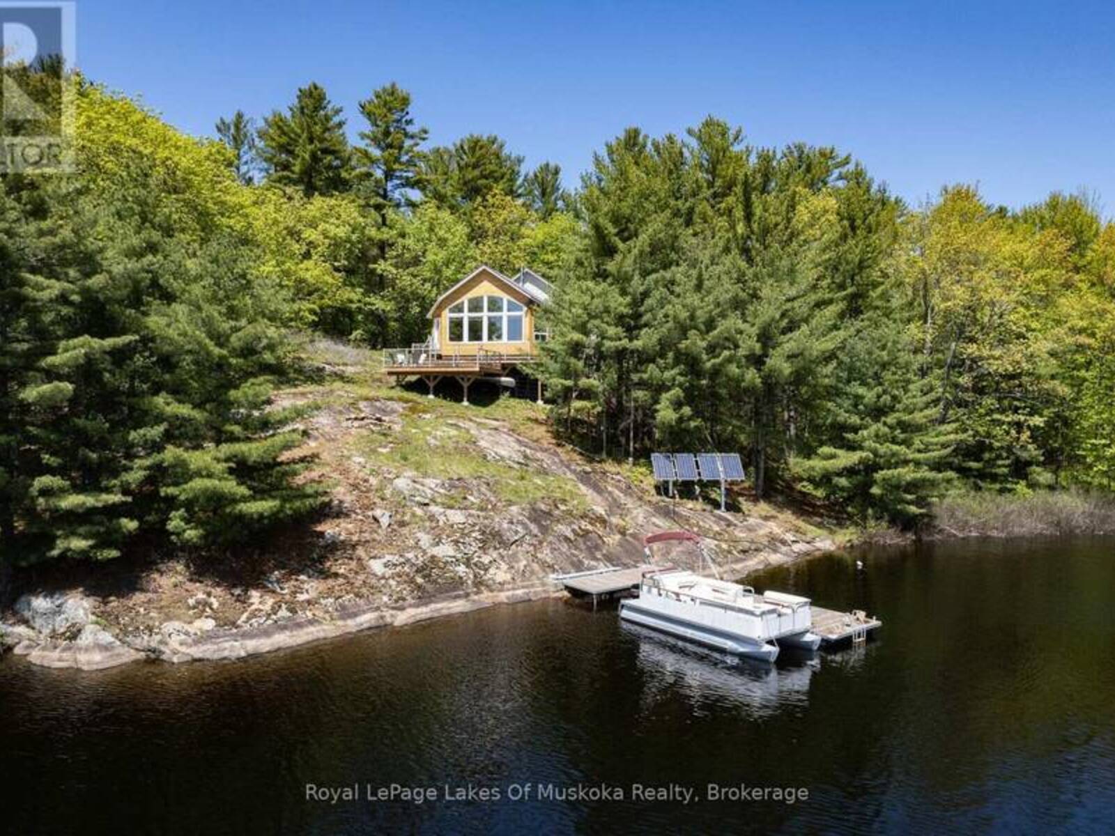 22 ISLAND 2ML AVENUE, Gravenhurst, Ontario P0E 1G0