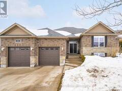 84 ANDREWS DRIVE W Mapleton Ontario, N0G 1P0