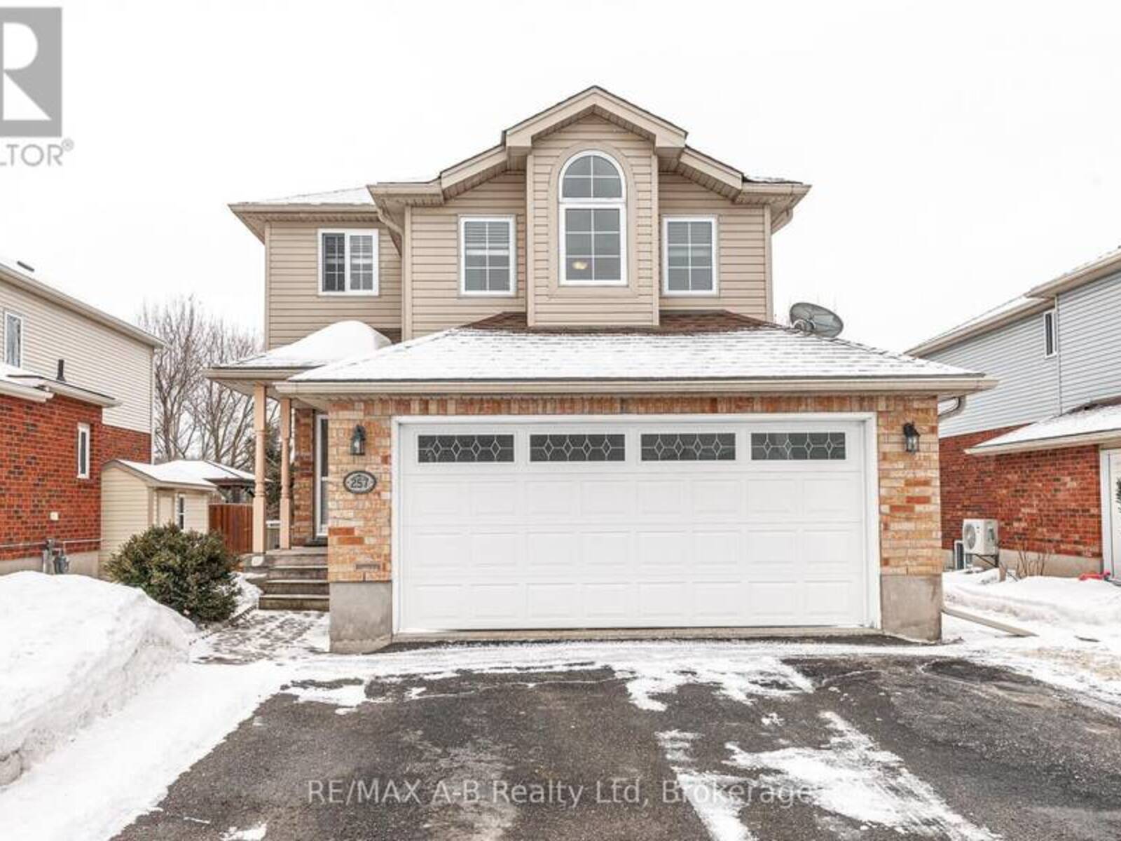 257 SCHNELLER DRIVE, Wilmot, Ontario N3A 2K9