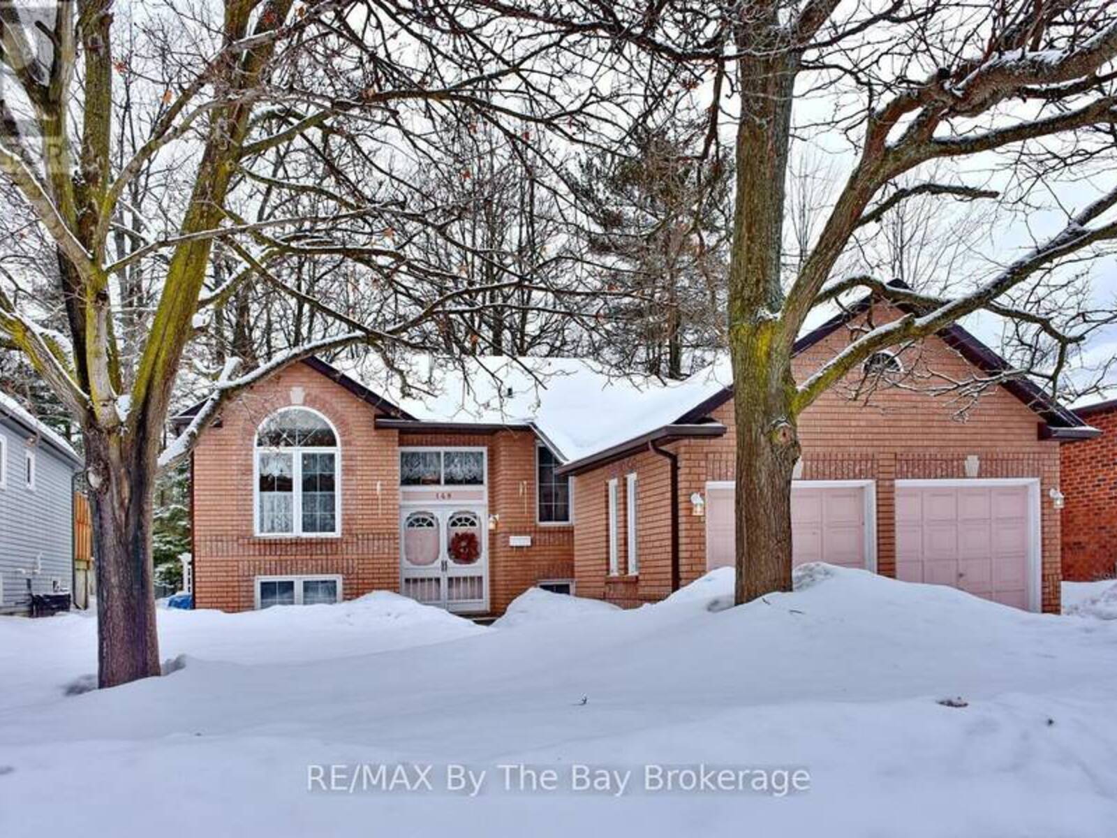 148 FERNBROOK DRIVE, Wasaga Beach, Ontario L9Z 1G9