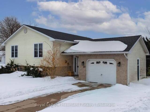 35 BENNETT STREET W Goderich Ontario, N7A 1X5 - 4 Bedrooms Home For Sale