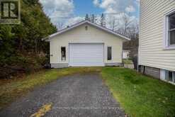 8 MEADOW STREET | Parry Sound Ontario | Slide Image Two